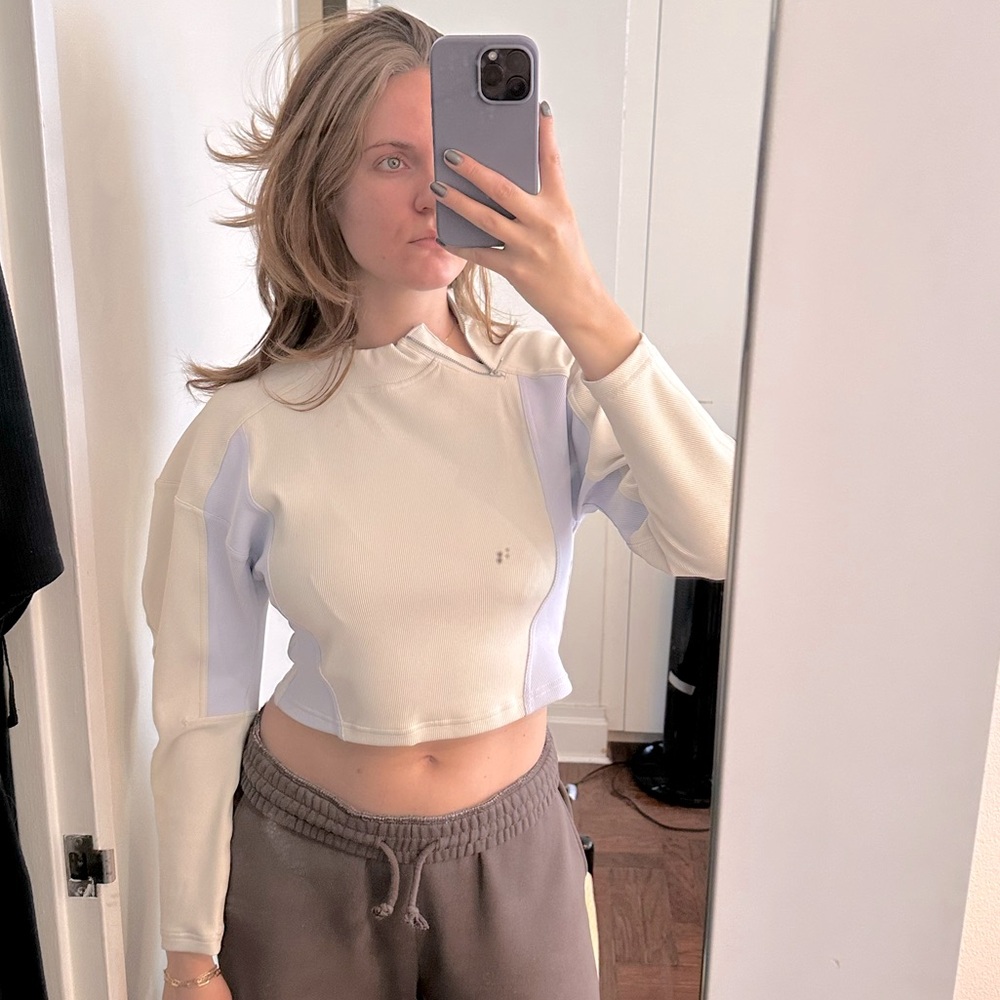 Lululemon Tech Pullover Crop Balloon Sleeves - image 4